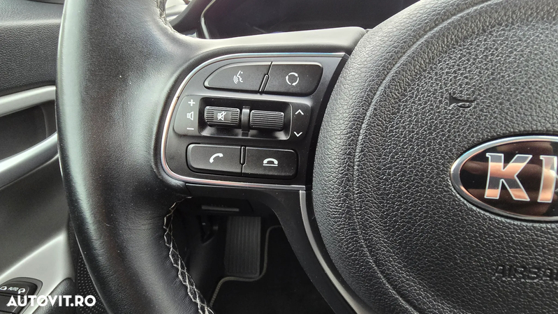 Kia Niro 1.6 GDI PHEV 2WD Aut. Vision - 9