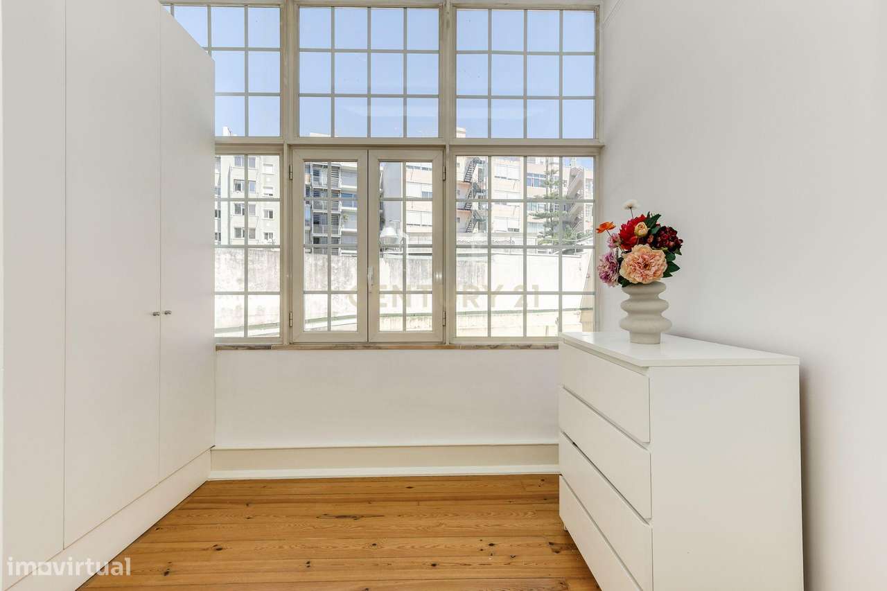 T2+1 DE CHARME COM TERRAÇO, VARANDAS E ARRECADAÇÃO NAS AVENIDAS NOVAS - Grande imagem: 4/42