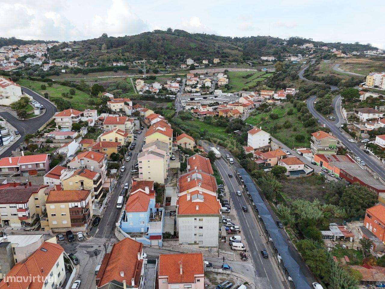 Apartamento T3 com espaço exterior e acessos rápidos a Lisboa - Grande imagem: 4/29