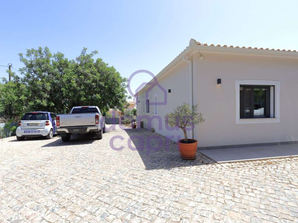 Moradia T4 com Piscina em Cerro da Mesquita - São Brás de Alportel-31