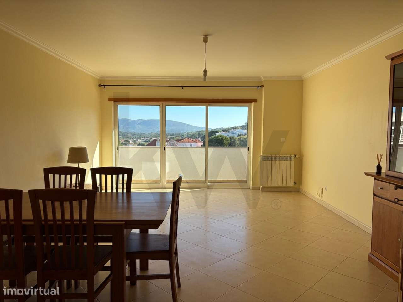 T2 com parqueamento e 3 varandas em Sesimbra - Grande imagem: 5/23