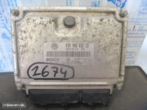 Centralina 030906032Cd 0261207183 VW POLO 2000 1.0 50CV 5P PRETO - 1