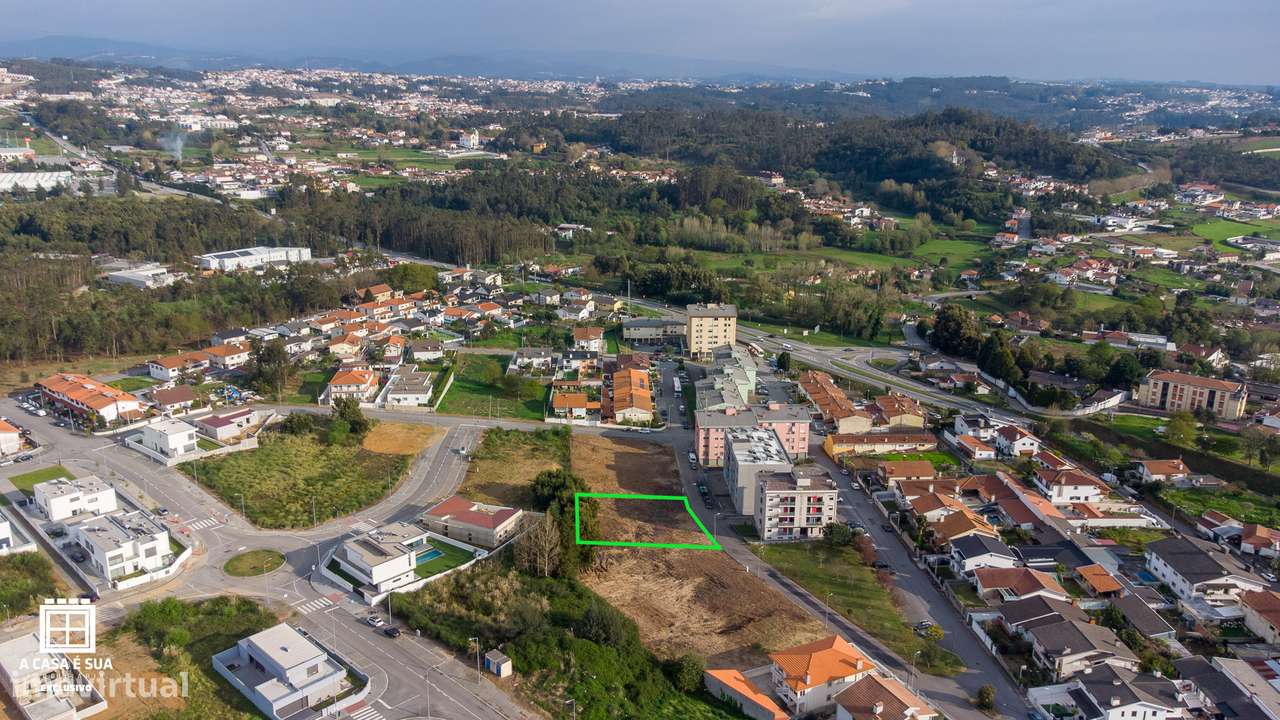 Terreno, 1 309 m², Santa Maria da Feira, Travanca, Sanfins e Espargo - Grande imagem: 3/17