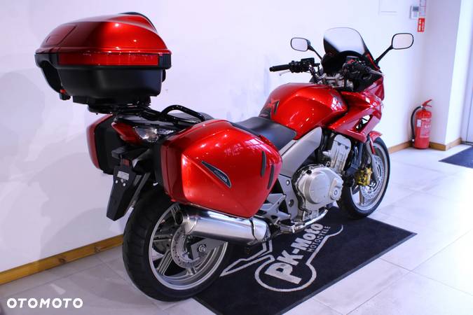 Honda CBF - 5