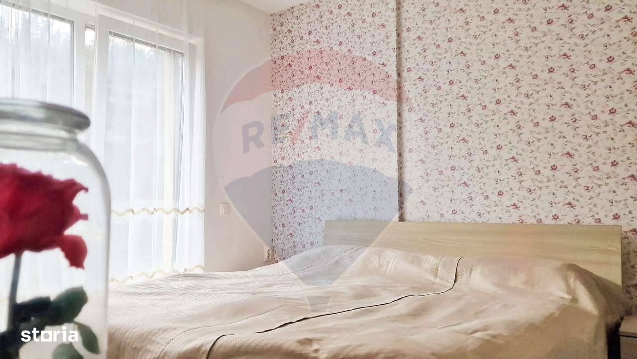 Apartament de vanzare 3 camere , zona Vivo-5