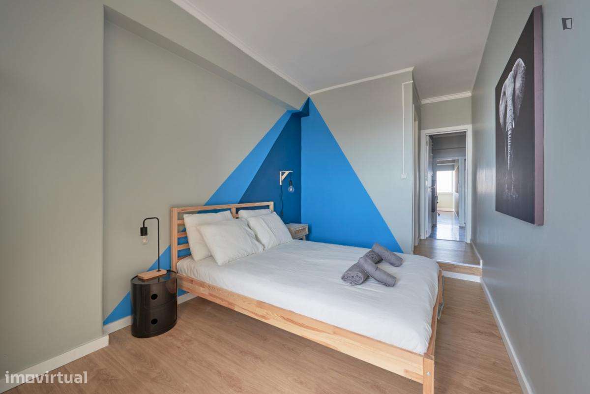 Quarto - localizado em Olaias Lisbon - Grande imagem: 2/10
