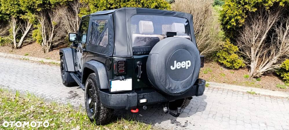 Jeep Wrangler 3.8 Sahara - 4