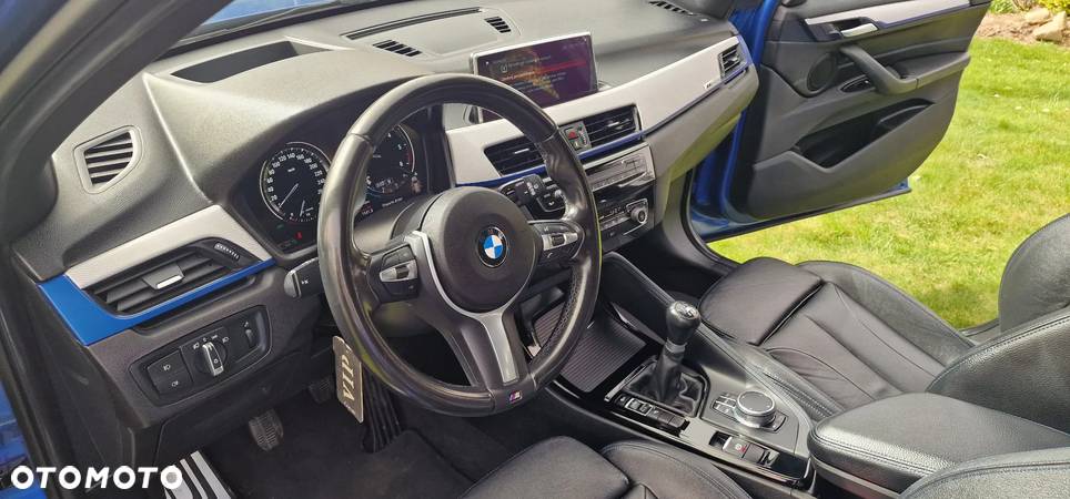 BMW X1 sDrive18d xLine - 24