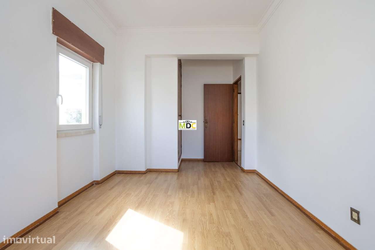 Moradia Exclusiva na Charneca de Caparica – A Dois Passos do Mar-21