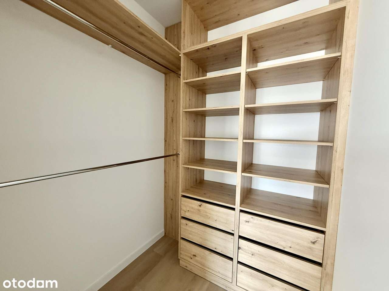 Duże, wykończone mieszkanie na sprzedaż-13