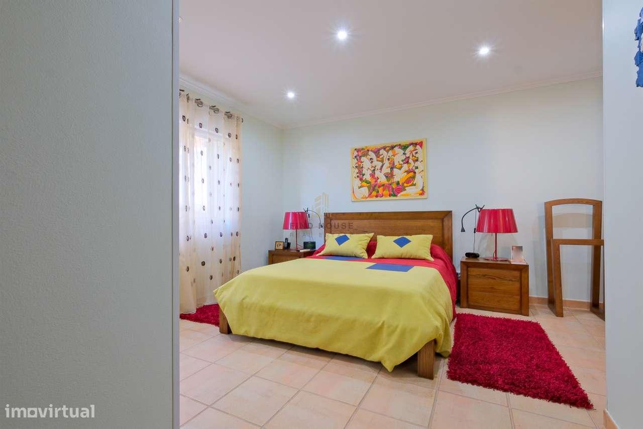 Moradia Isolada T4 com piscina, campo de ténis e logradouro em Cachoei-49