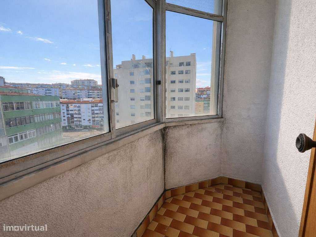 Apartamento T3 com Marquises-13