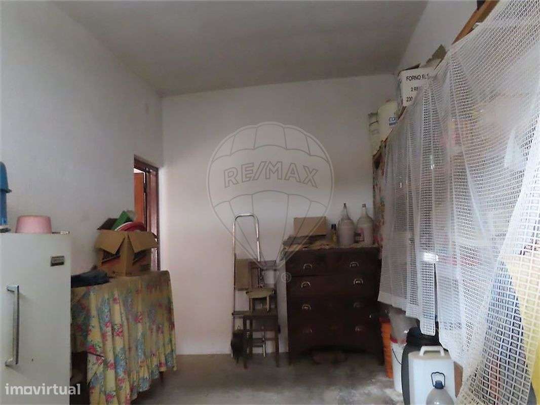 Moradia T2 para venda-23