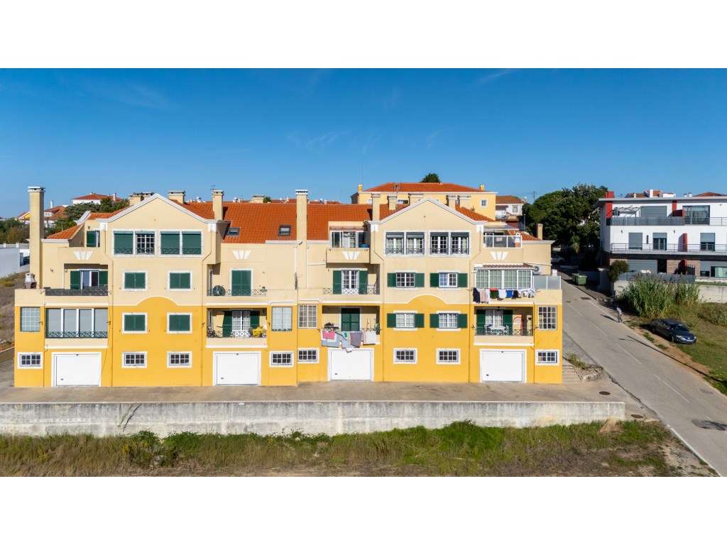 Apartamento T2+1, para venda, em São Pedro da Cadeira, no eixo Eric...-20