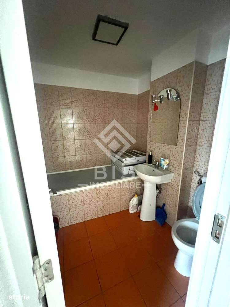 Spatiu de inchiriat  -  Andrei Muresanu - Imagine principală: 4/5