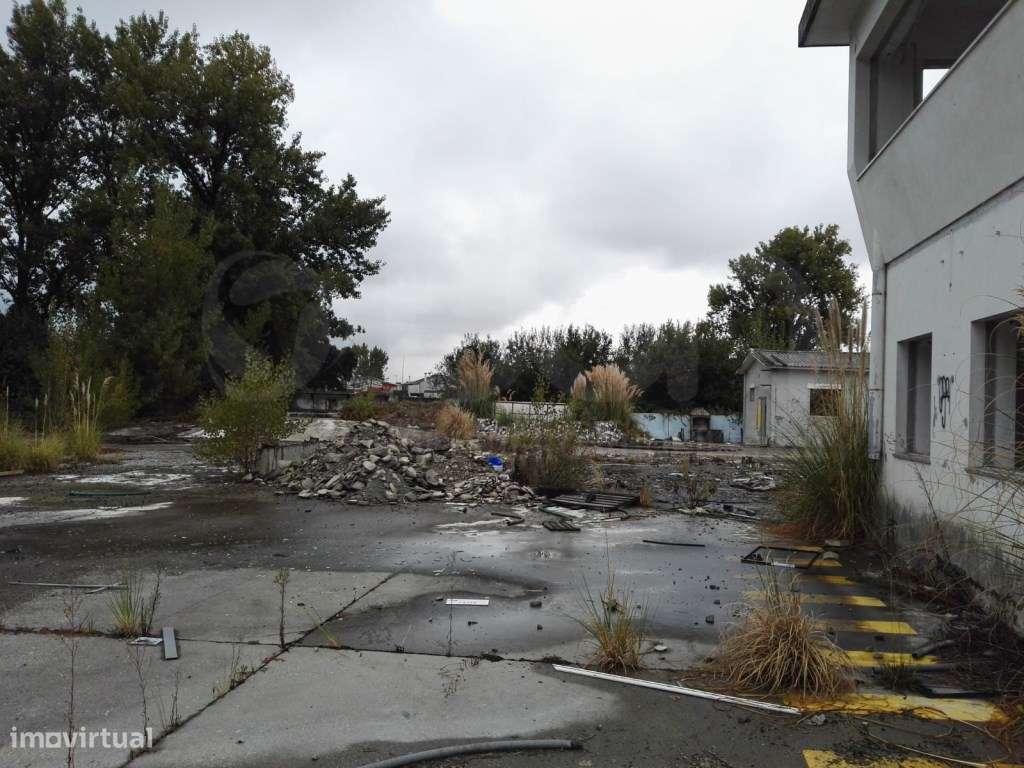 Terreno em Matosinhos - Grande imagem: 5/17