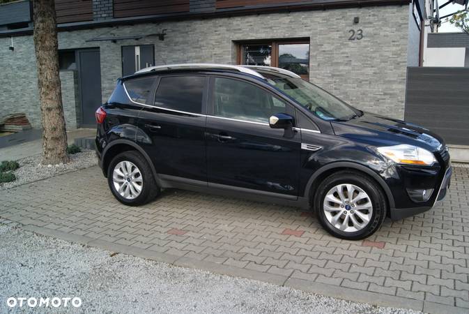 Ford Kuga 2.0 TDCi 2x4 Titanium - 13