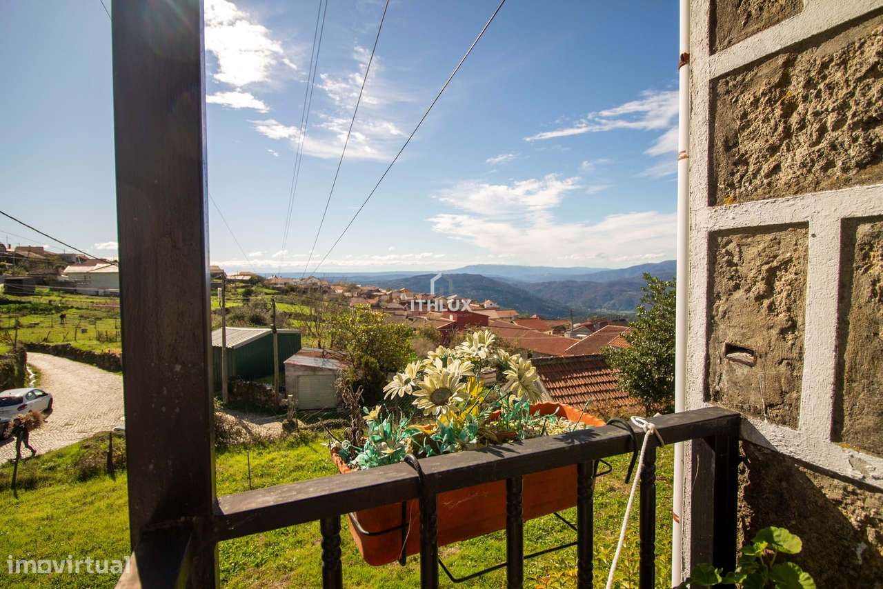 Moradia Banda T3 de Ponta, Picão, Castro Daire - Grande imagem: 4/23