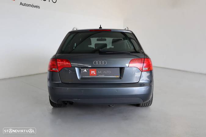 Audi A4 Avant 2.0 TDI S-line - 4