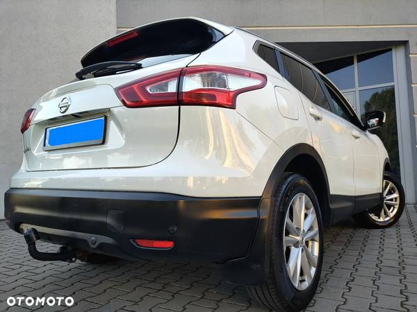 Nissan Qashqai 1.6 DCi TEKNA - 12