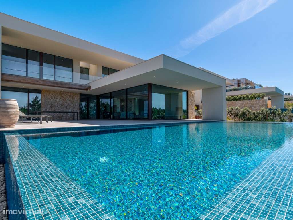 Moradia T4 com Piscina, Jardim e Vista deslumbrante sobre o Mar-3