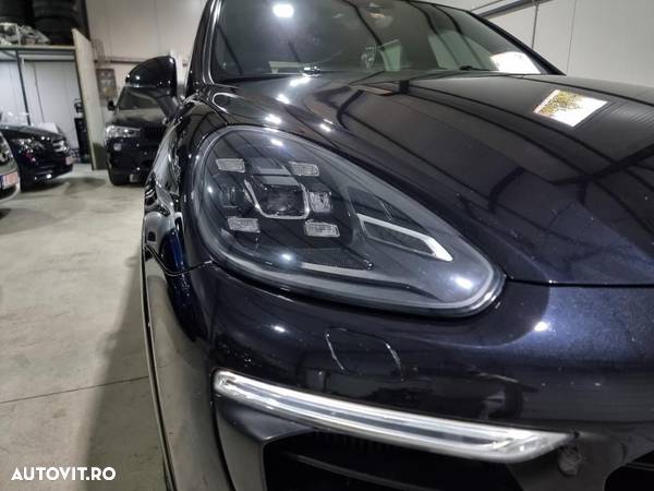 Porsche Cayenne Diesel Tiptronic S - 30