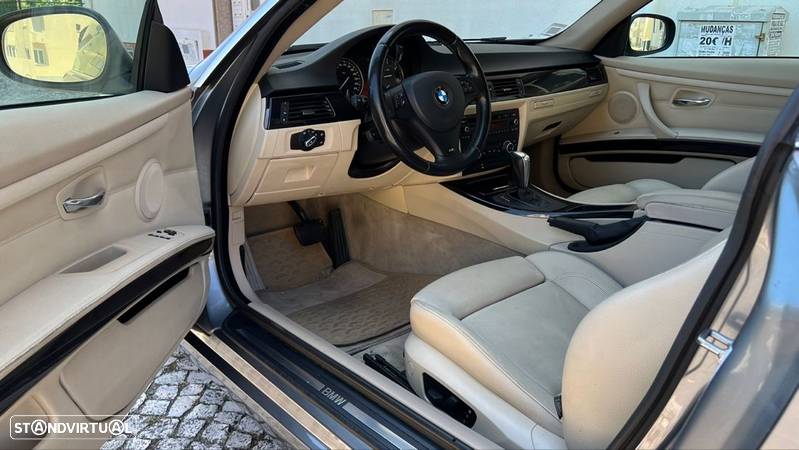 BMW 320 d Exclusive Auto - 47