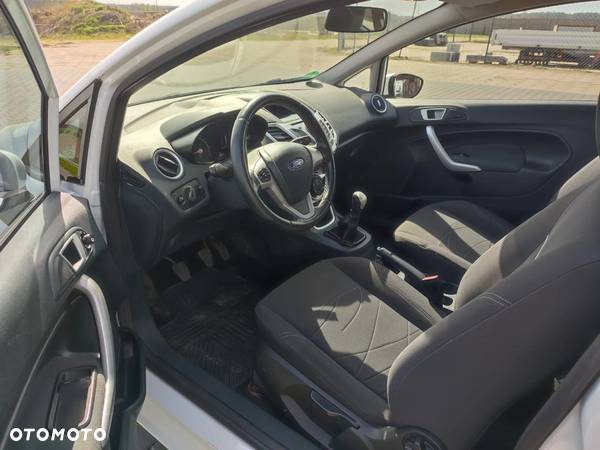 Ford Fiesta 1.25 Trend - 9