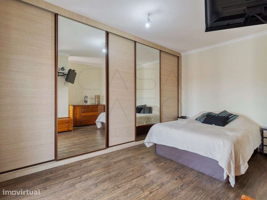 Moradia T4 com garagem, jardim, piscina e barbeque junto à Quinta d...-15