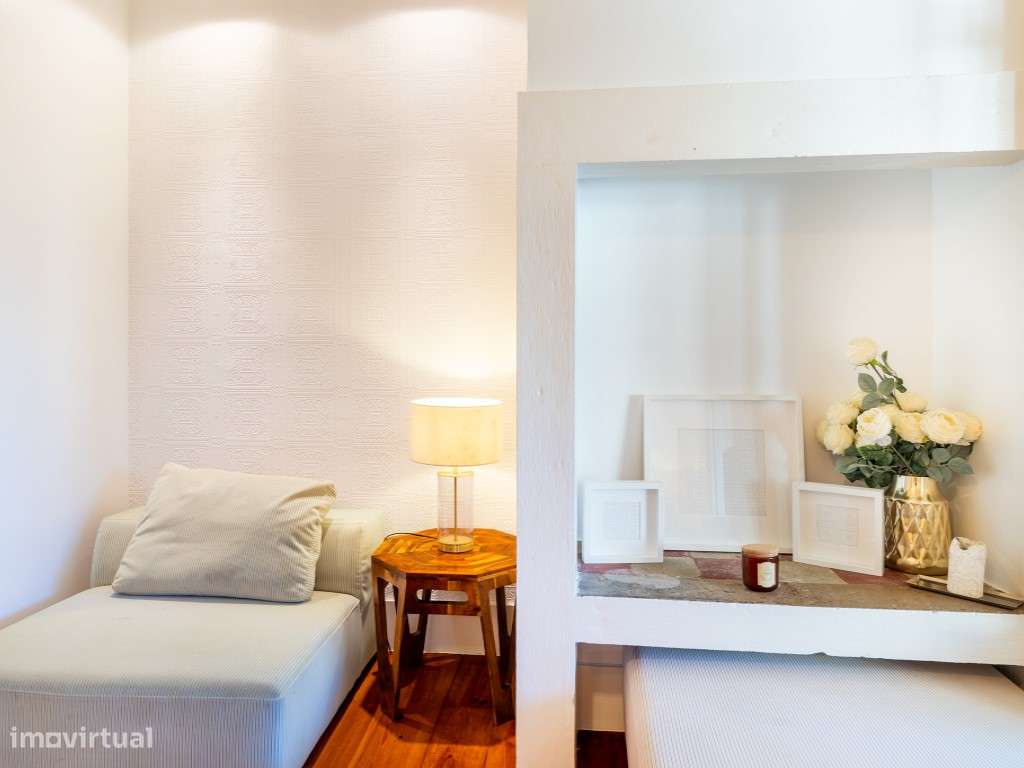 T3 na Estefânia, Remodelado e com Licença AL-21