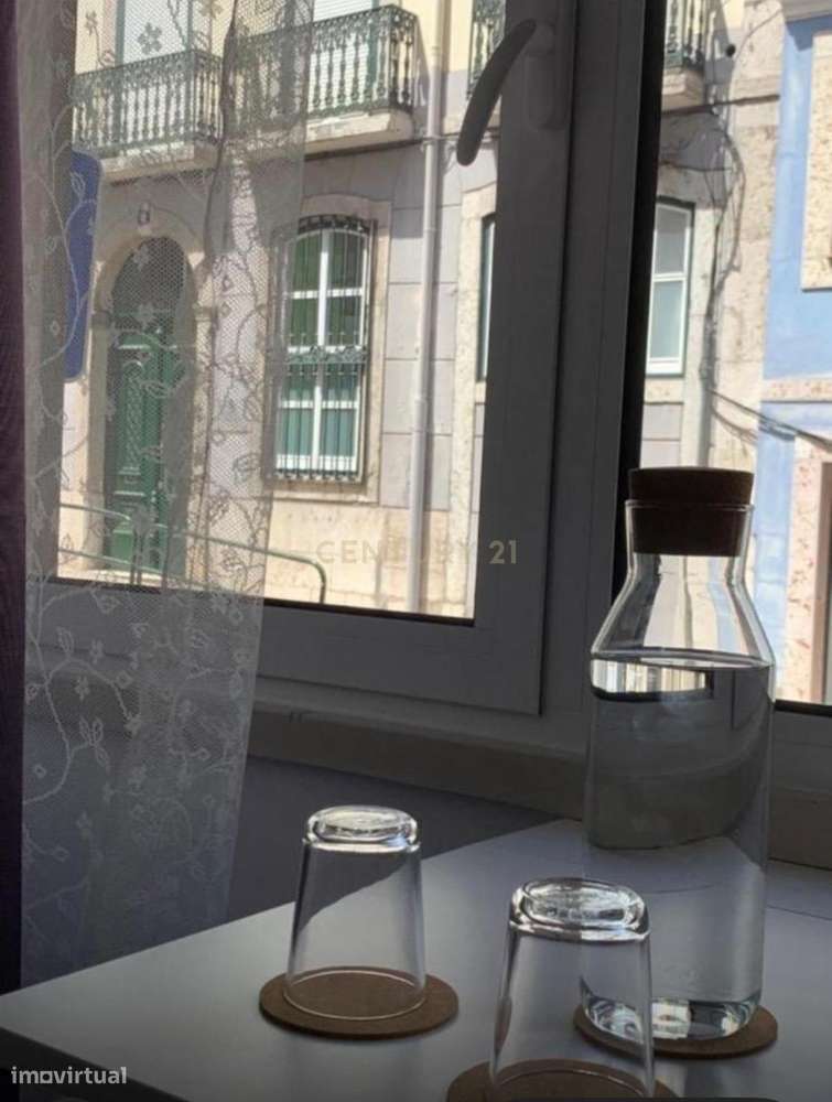 Apartamento T3 + 1 com Licença de Alojamento Local – Estrela/Campo de-11