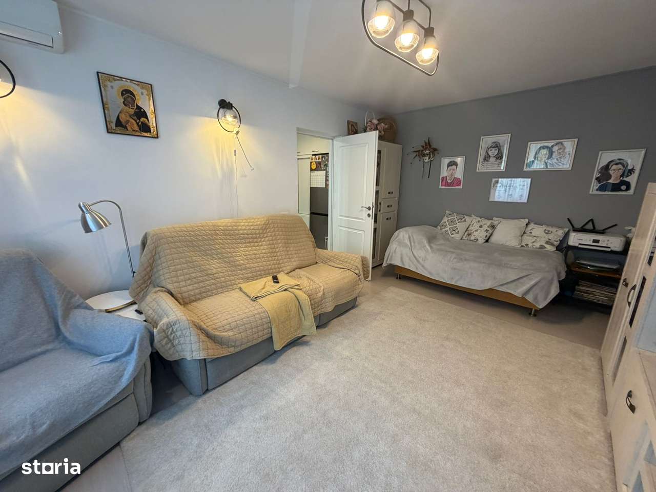 Apartament de 3 camere cu 2 balcoane. Renovat complet cu instalatii schimbate. Se vinde mobilat si utilat daca se doreste. Geam la baie Vedere mixta 1 minut Parc IOR 10 min reale metrou Dristor