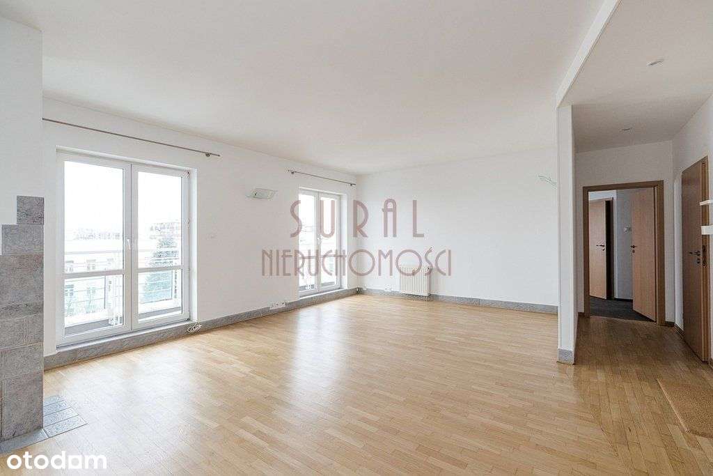 Różana / balkon / winda / garaż-0