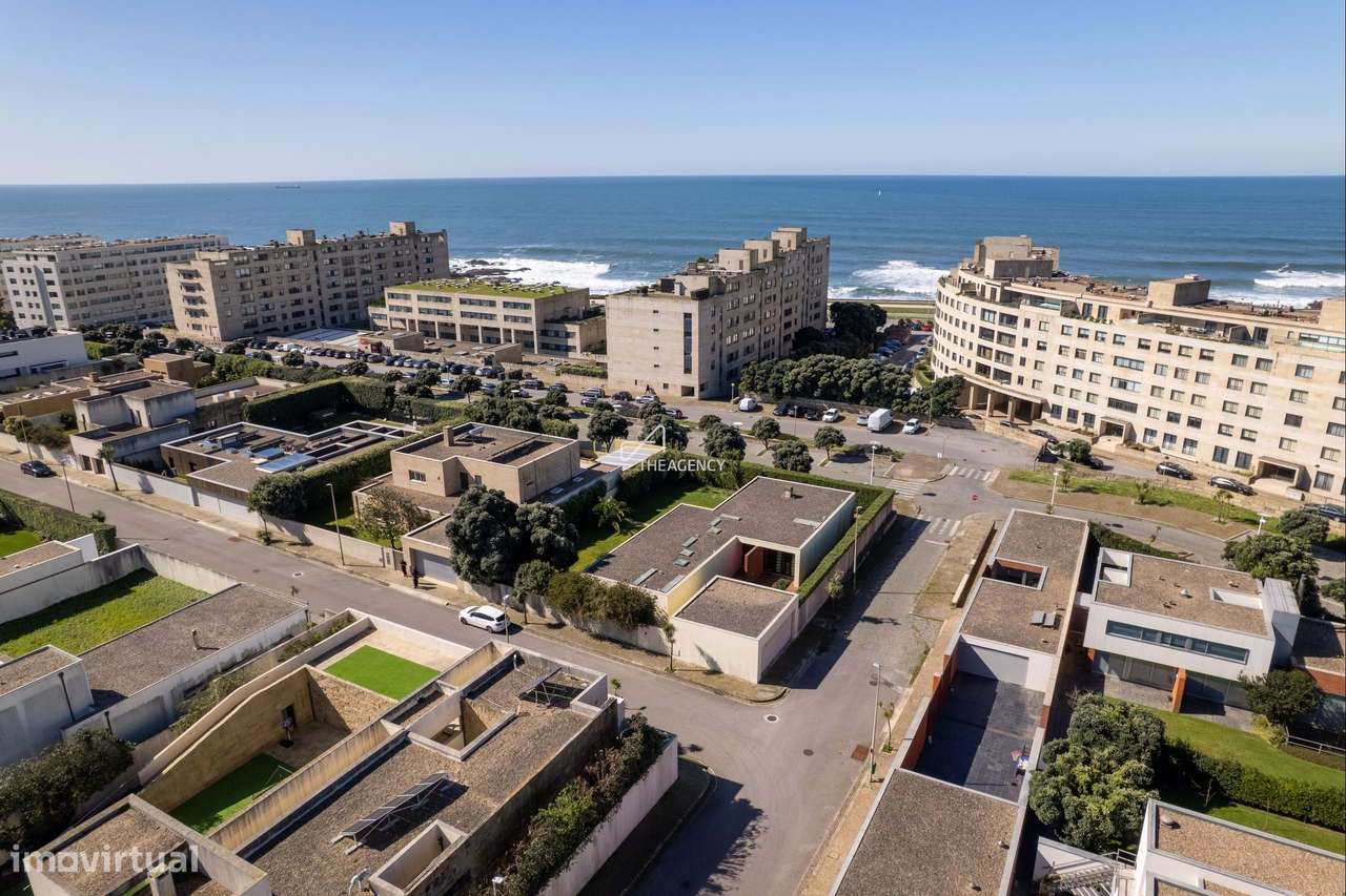 Moradia T4 de Luxo | Leça da Palmeira - 1000m² de Exclusividade e Conf - Grande imagem: 5/33