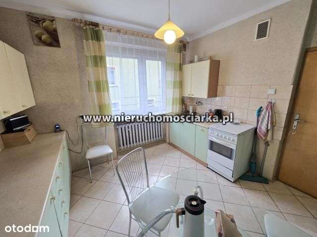 Zadbany i przestronny dom w Wodzisławiu Śląskim os-13