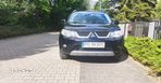 Mitsubishi Outlander - 2