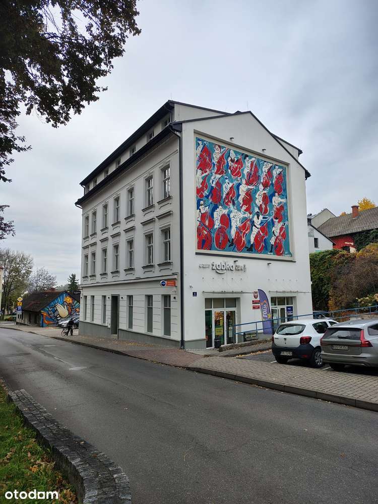 BIURO PRESTIŻOWA LOKALIZACJIA Z WINDĄ W KAMIENICY ZE SŁYNNYM MURALEM - Pełny obrazek: 1/8