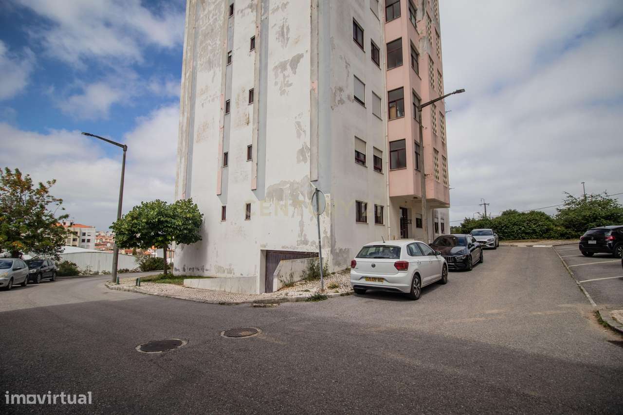 Garagem — Urbanização Vale Pereiro, em Tavarede, Figueira da Foz-6