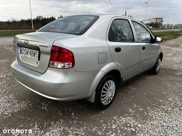 Chevrolet Aveo 1.4 SE - 4