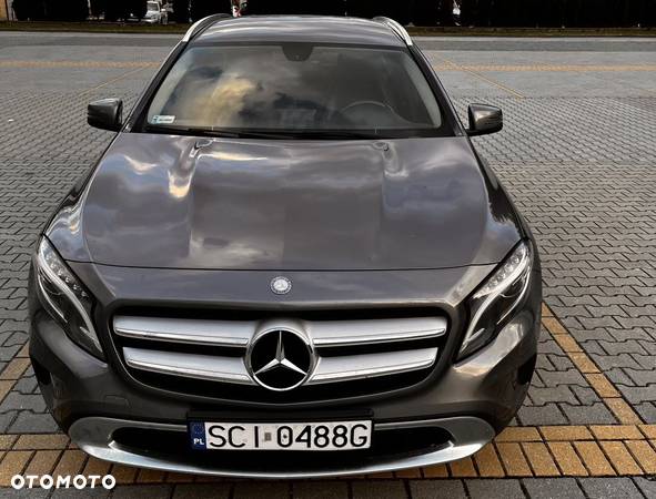 Mercedes-Benz GLA - 1