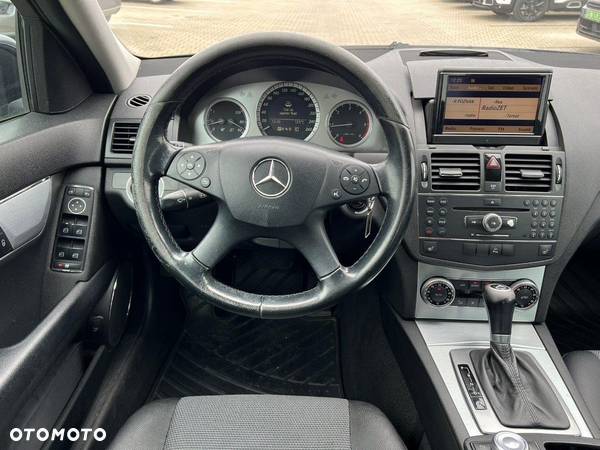 Mercedes-Benz Klasa C 220 T CDI DPF Automatik Avantgarde - 13