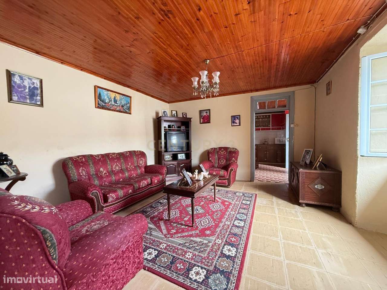 Excelente Oportunidade! Moradia com dois Quartos, em zona recatada e E - Grande imagem: 2/13