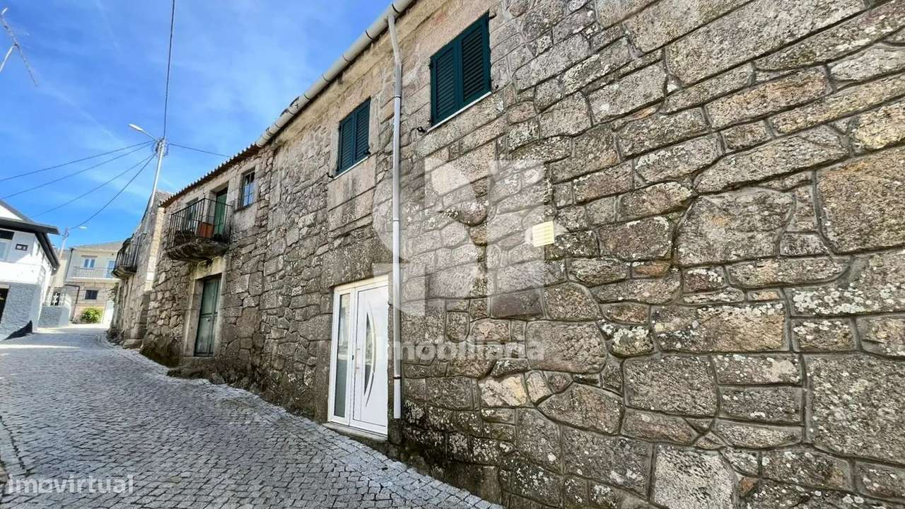 Moradia T1 + T2 - Grande imagem: 3/26