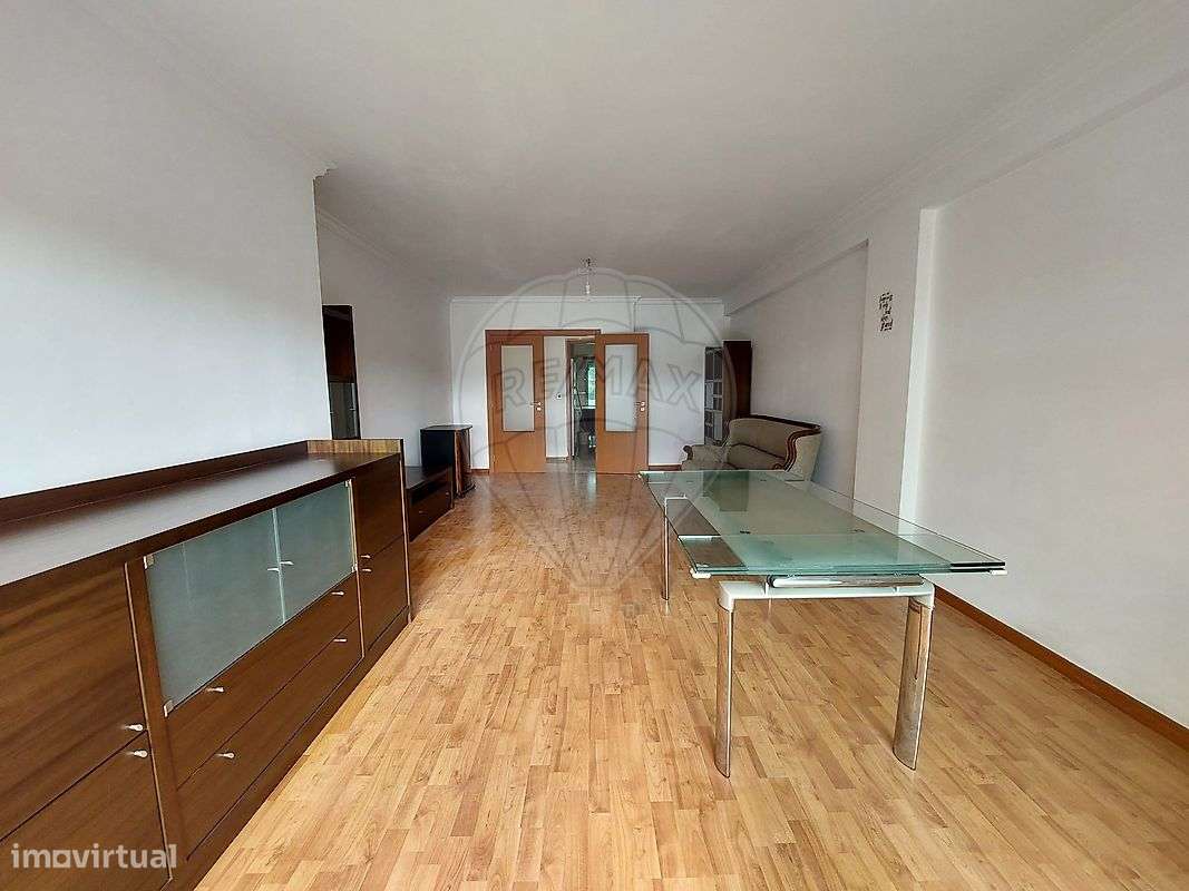 Apartamento T2 para arrendamento - Grande imagem: 2/32