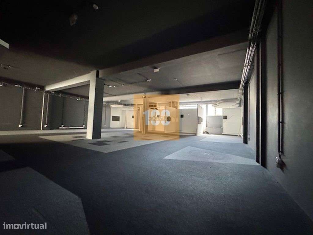 Loja no centro do Porto - Grande imagem: 5/17