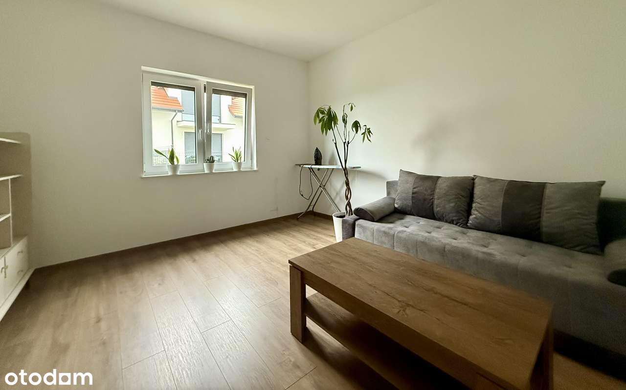 Nowy parterowy dom z lokalem użytkowym-12