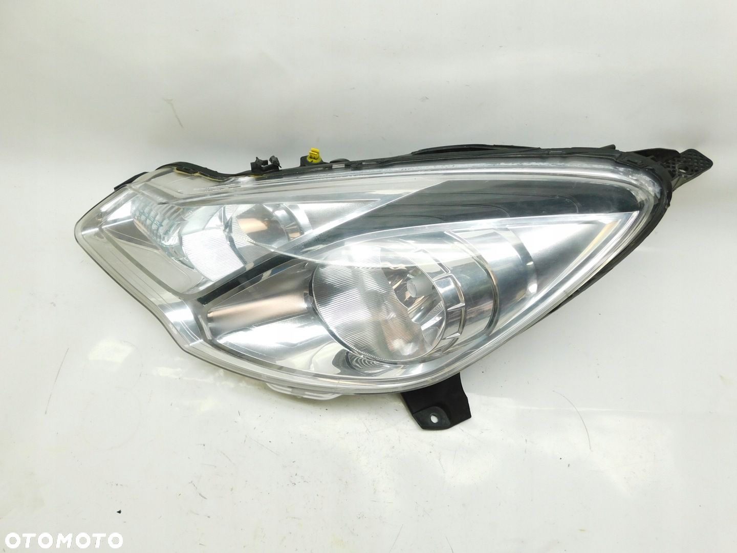 LAMPA LEWA PRZÓD - CITROEN C3 II DS3 lift 09-15 9673814980 9677038280 - 3