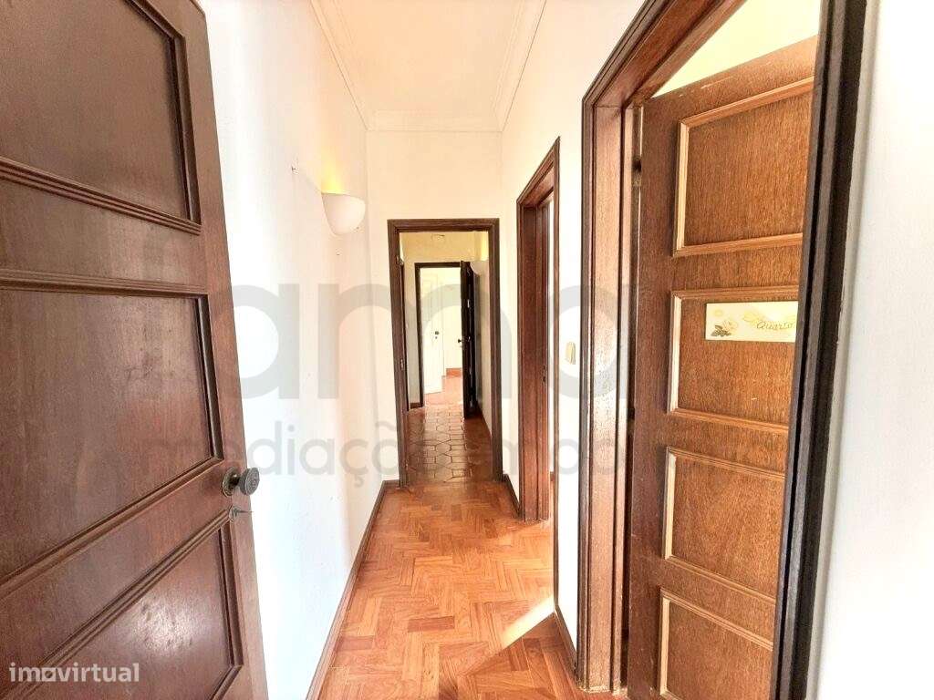 APARTAMENTO T4 EM OEIRAS-45