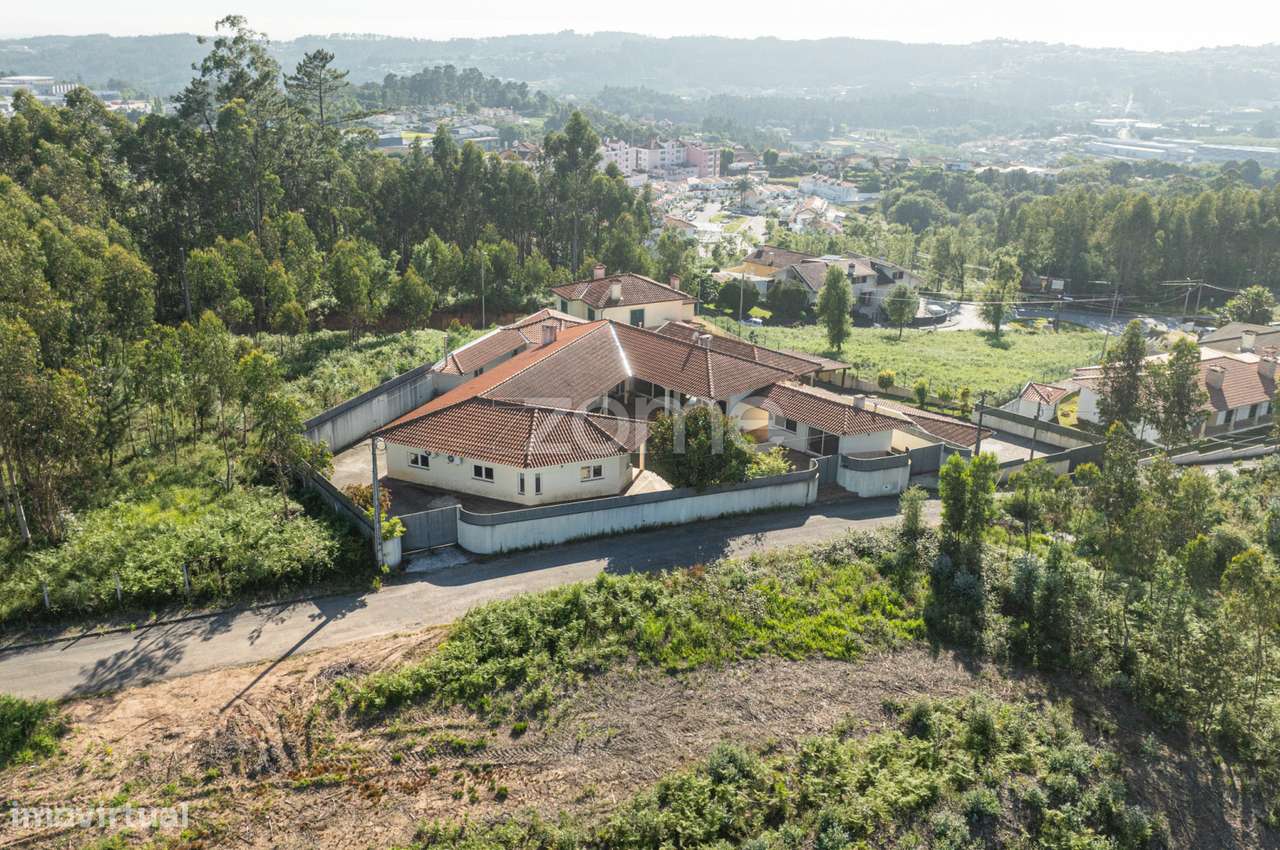 MORADIA INDIVIDUAL TÉRREA T4 EM OLIVEIRA DE AZEMÉIS - Grande imagem: 5/47