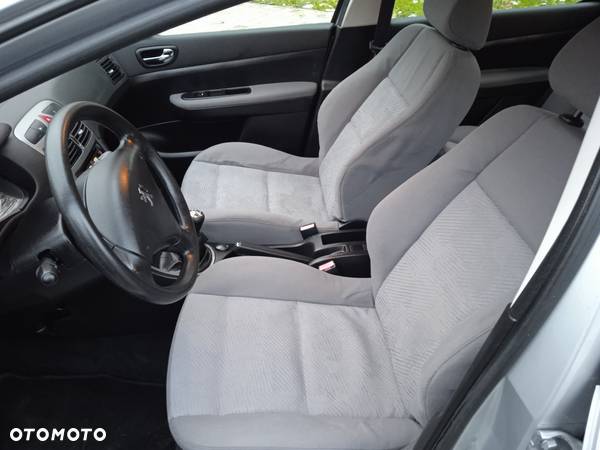 Peugeot 307 1.6 Premium - 8